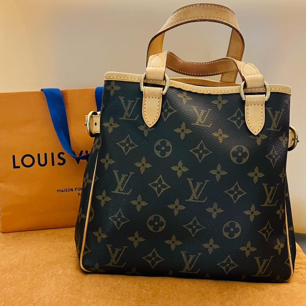 🎄Sale! Today only🎄Authentic Louis Vuitton Batignolles Vertical Monogram Bag NWOT